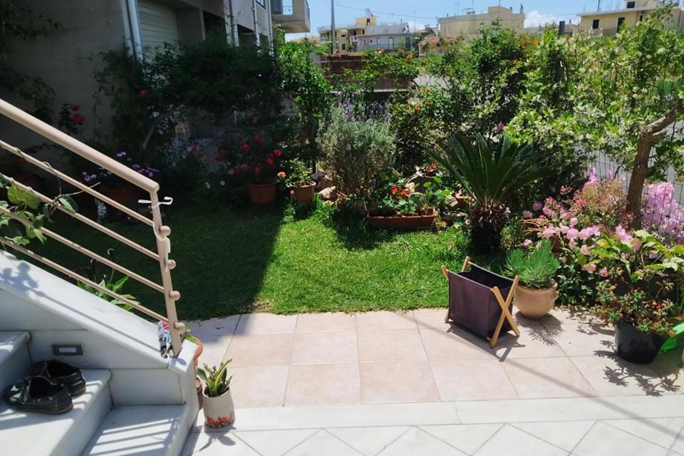Xrysa'S Garden Apartment Missolonghi Ngoại thất bức ảnh